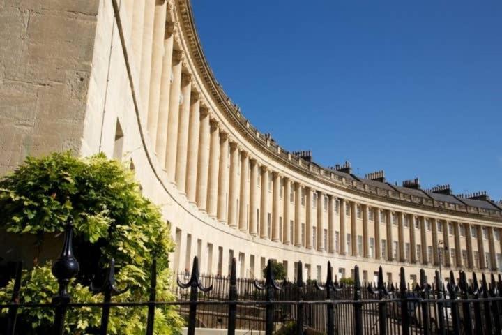 Stunning & Central Milsom Street Apartment バース エクステリア 写真
