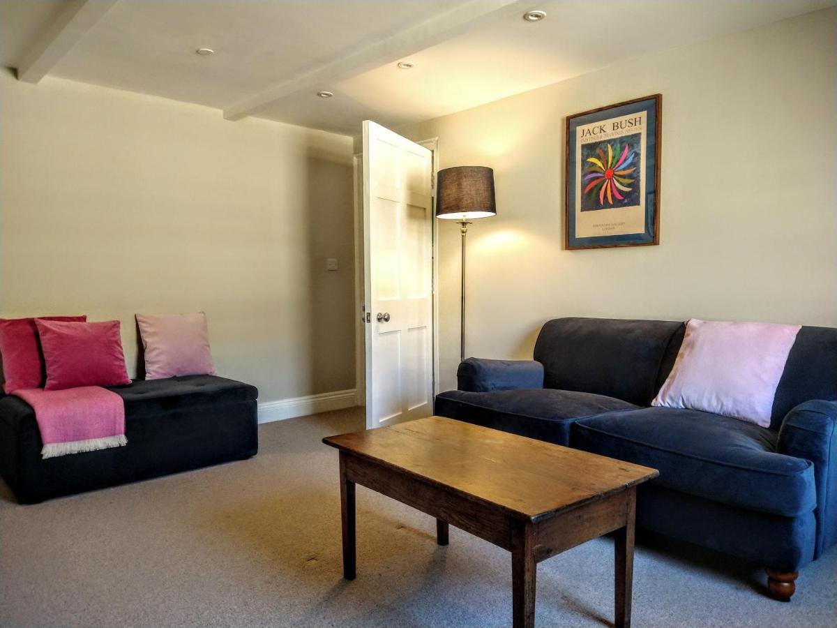 Stunning & Central Milsom Street Apartment バース エクステリア 写真